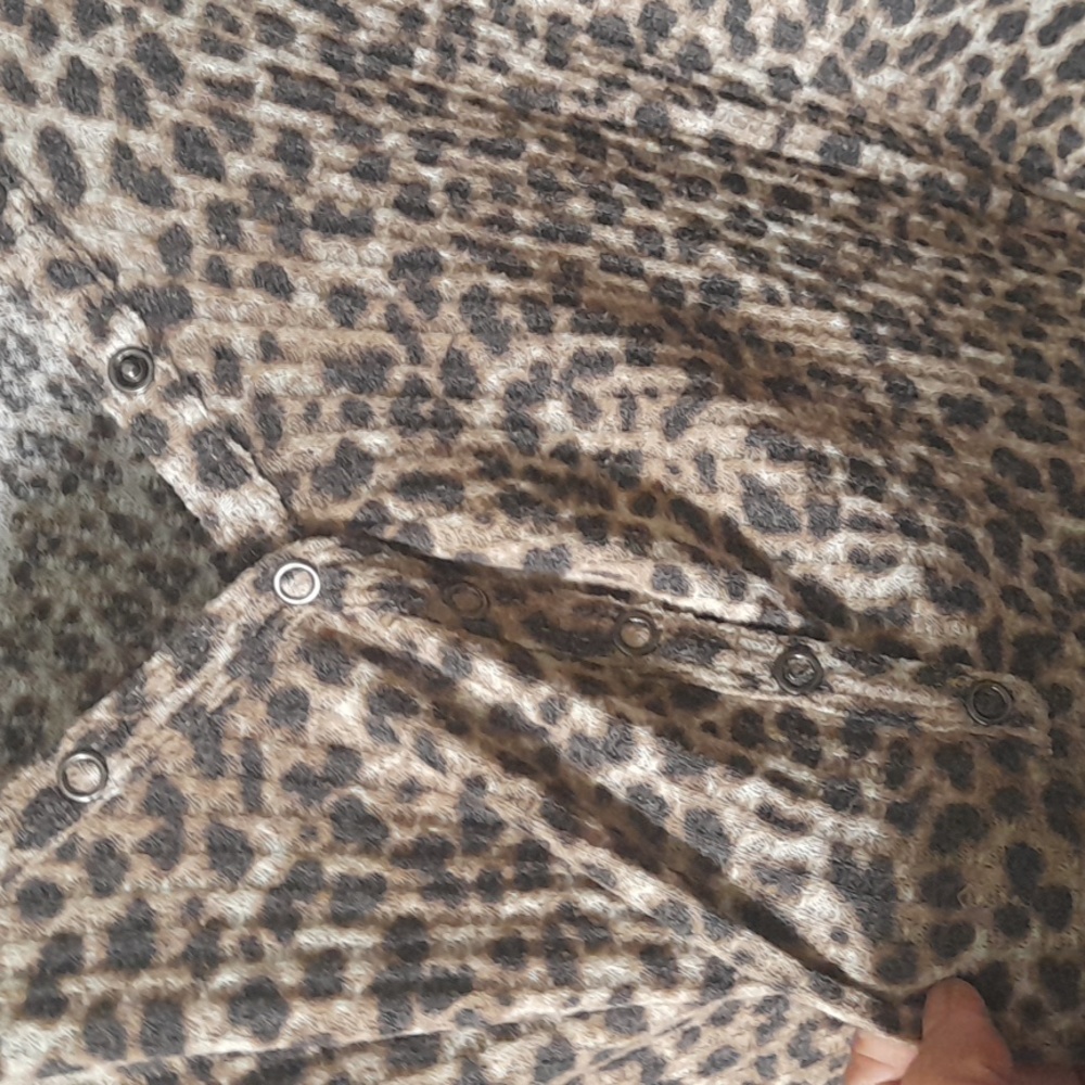 Torrid Top - Picture 4 of 5